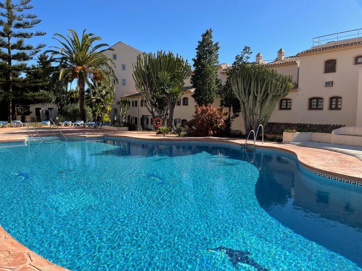 מארבלה Apartamentos El Toro מראה חיצוני תמונה