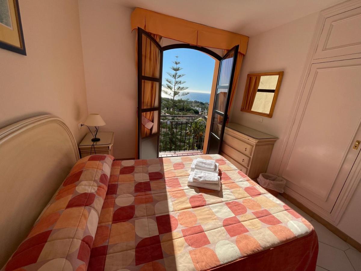 מארבלה Apartamentos El Toro מראה חיצוני תמונה