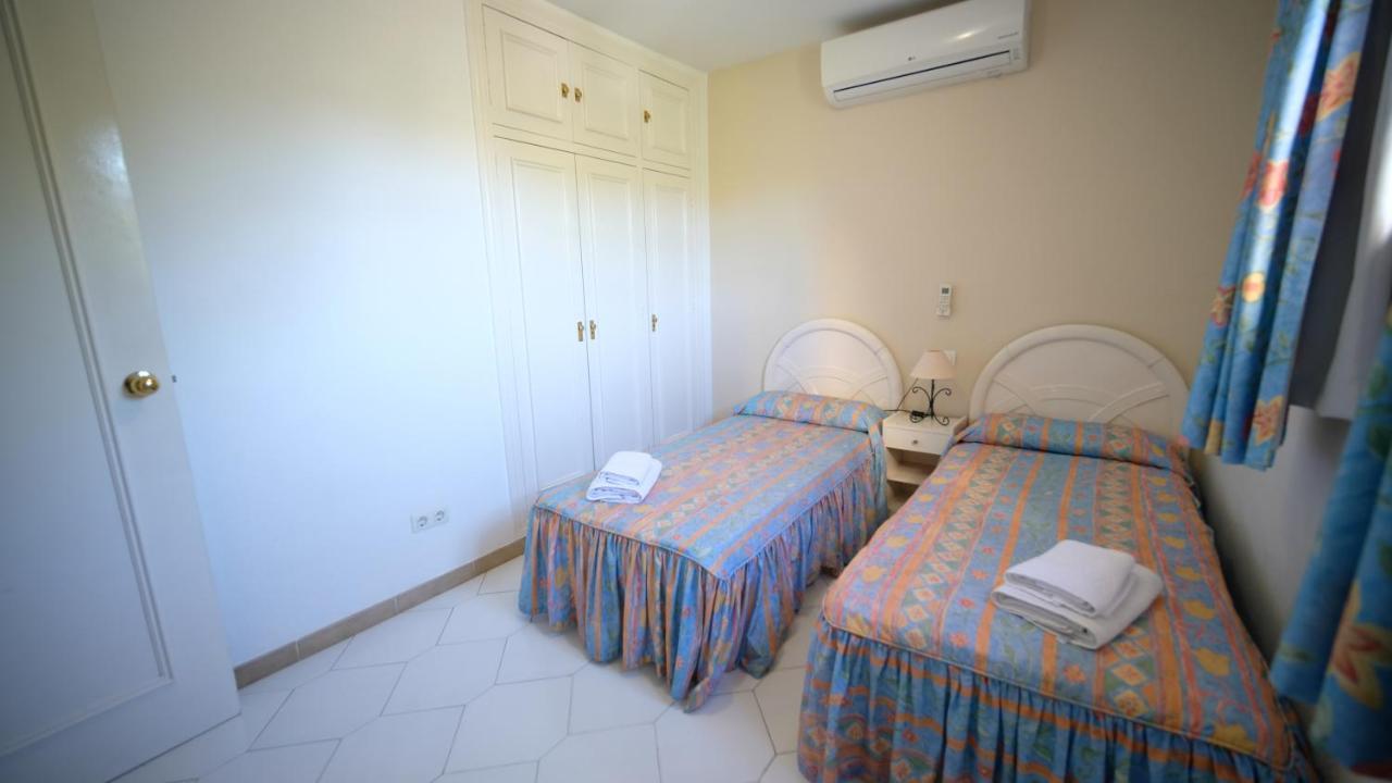מארבלה Apartamentos El Toro מראה חיצוני תמונה