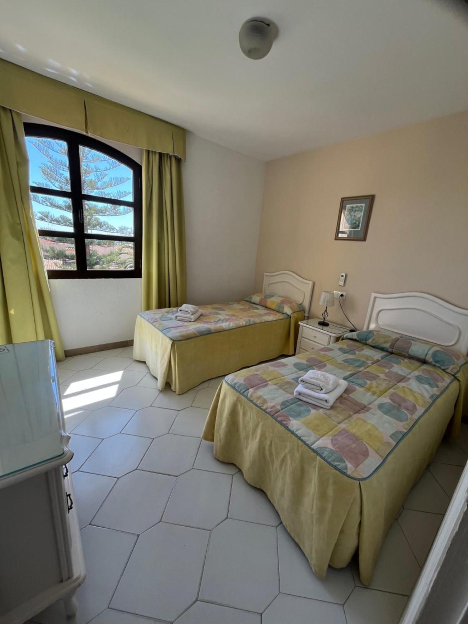 מארבלה Apartamentos El Toro מראה חיצוני תמונה