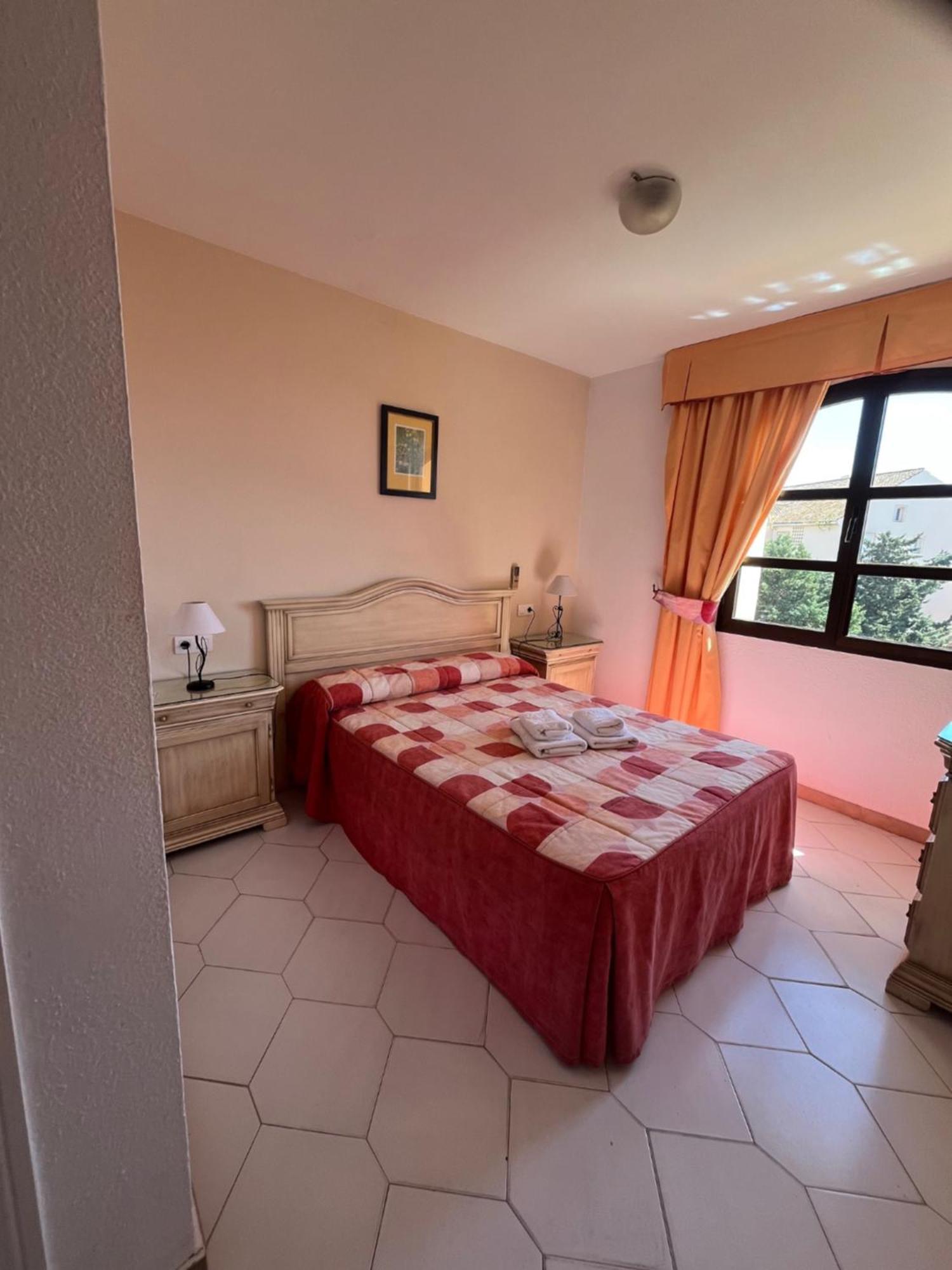 מארבלה Apartamentos El Toro מראה חיצוני תמונה