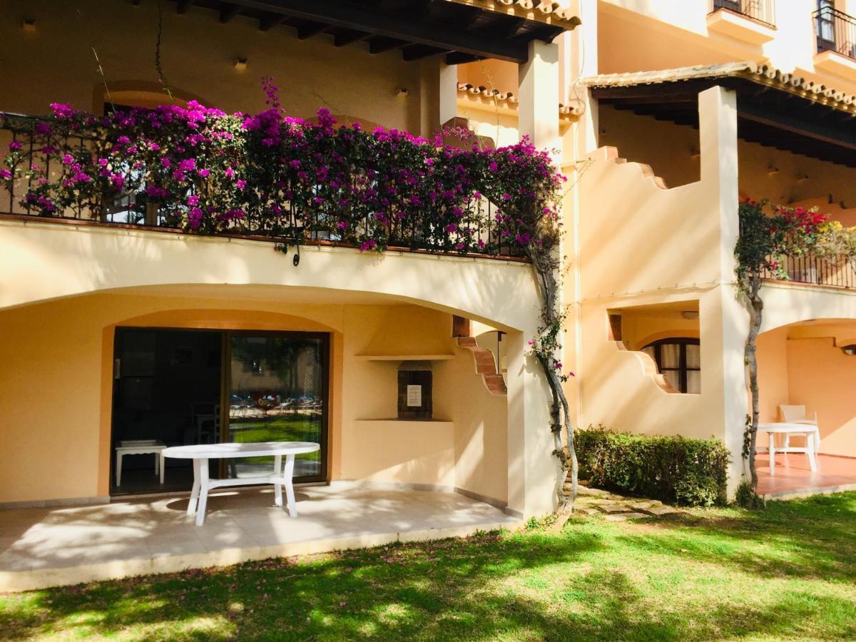 מארבלה Apartamentos El Toro מראה חיצוני תמונה